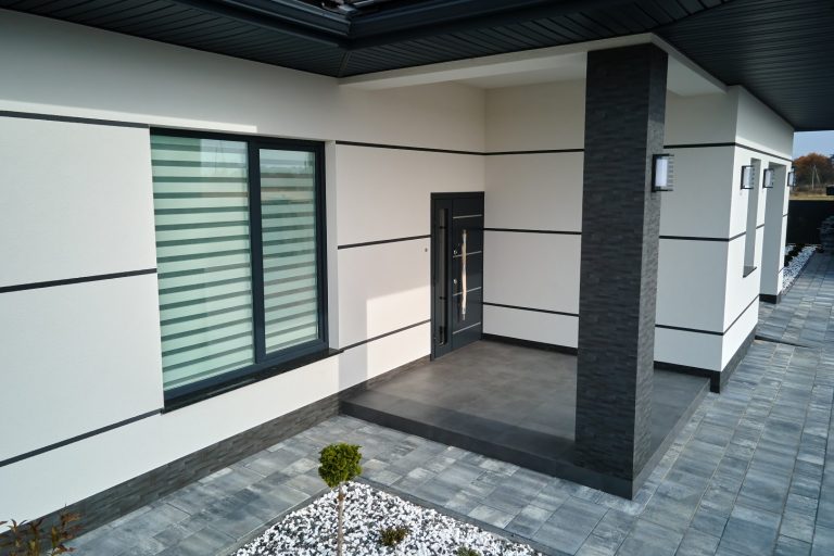 Ciepły montaż okien aluminiowych – co to znaczy i dlaczego to ważne?