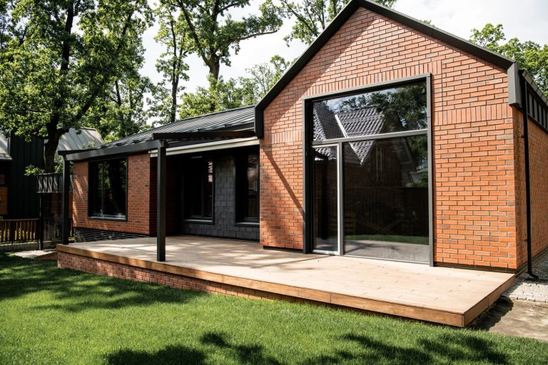 Profile aluminiowe okienne – co to jest i dlaczego decydują o jakości okna